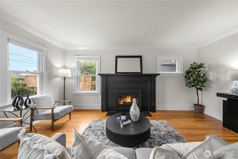 Property photo for 1509 4th Avenue W, Seattle photo 6