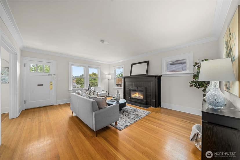 Property photo for 1509 4th Avenue W, Seattle photo 9