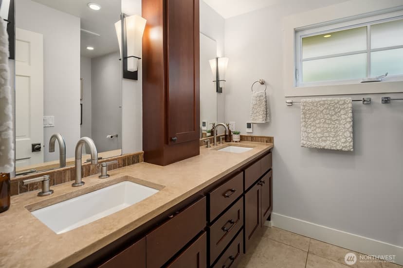 Property photo for 8534 SE 79th Place, Mercer Island photo 24