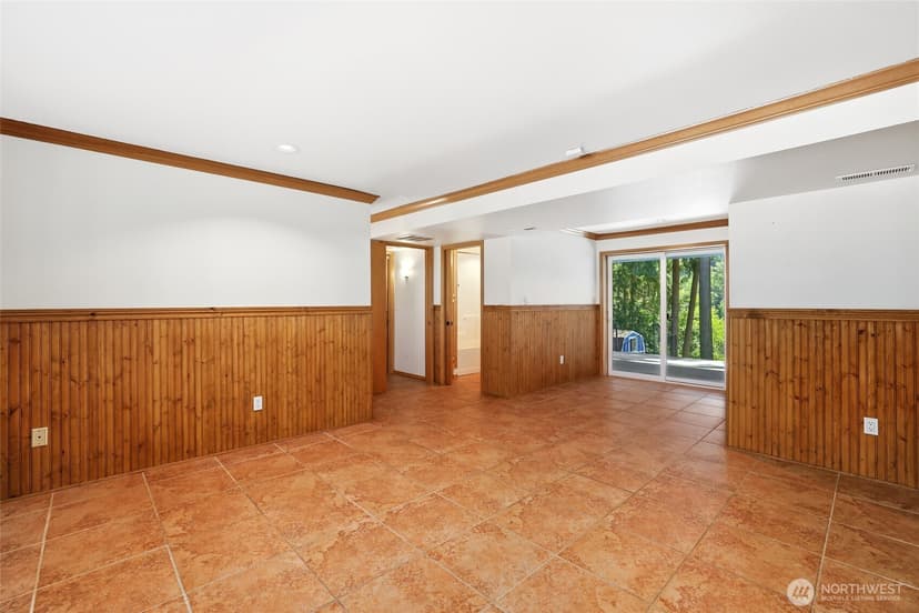 Property photo for 4820 W Tapps Drive E, Lake Tapps photo 25