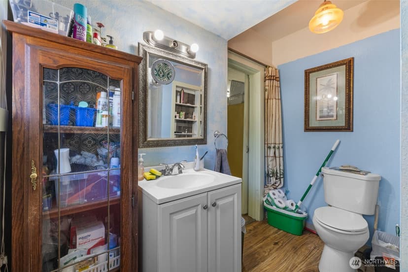 Property photo for 8643 Tacoma Avenue S, Tacoma photo 19
