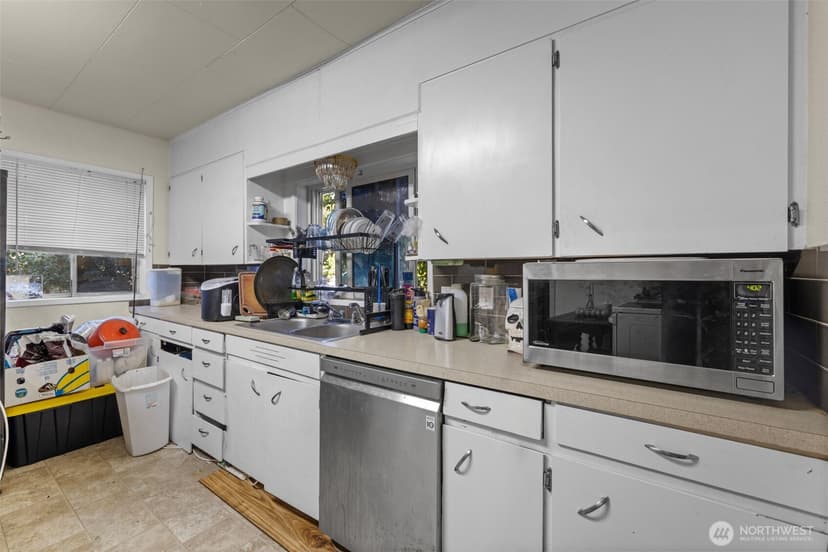 Property photo for 8643 Tacoma Avenue S, Tacoma photo 10