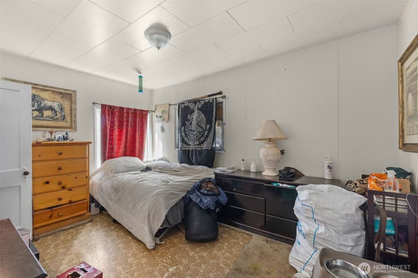 Property photo for 8643 Tacoma Avenue S, Tacoma photo 16