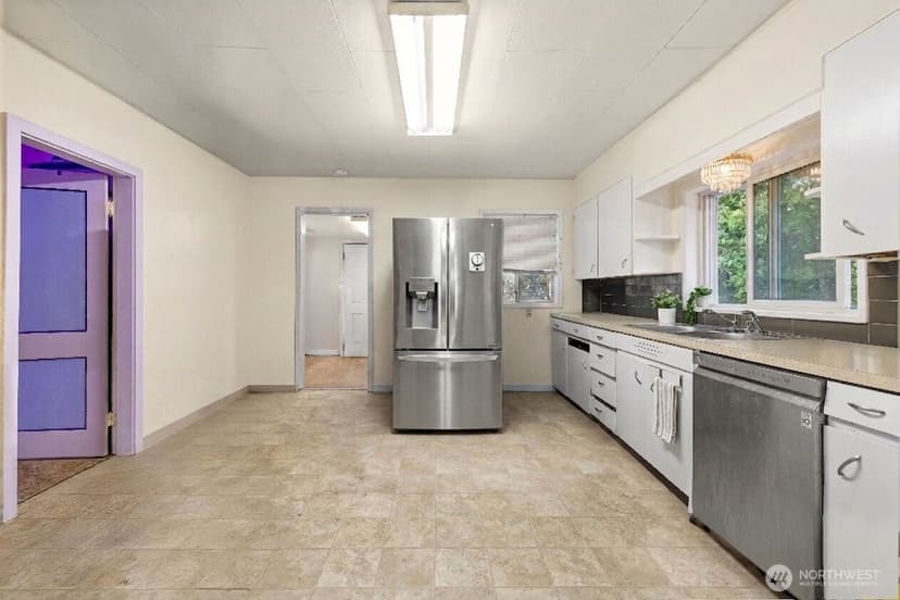 Property photo for 8643 Tacoma Avenue S, Tacoma photo 14