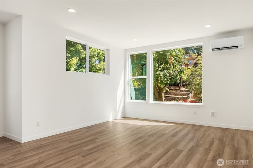 Property photo for 721 15th Avenue #B, Seattle photo 8
