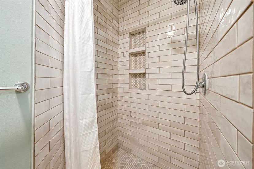 Property photo for 15637 NE 92nd Way #B2101, Redmond photo 22