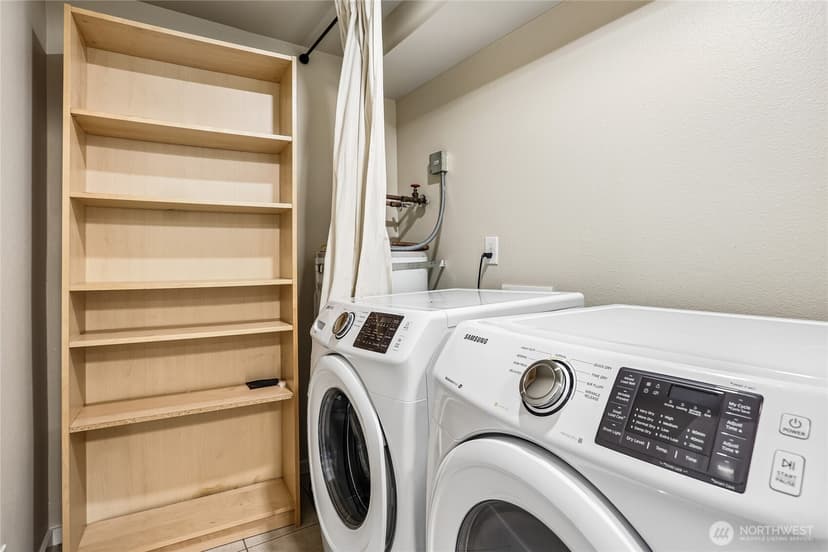 Property photo for 1124 N 92nd Street #104, Seattle photo 6
