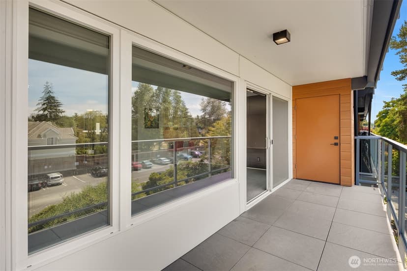 Property photo for 2501 Canterbury Lane E #320, Seattle photo 6