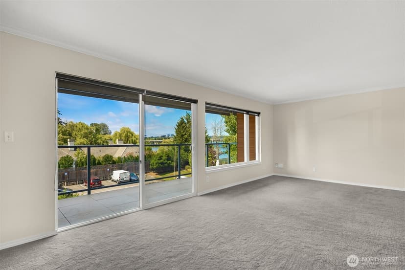 Property photo for 2501 Canterbury Lane E #320, Seattle photo 7