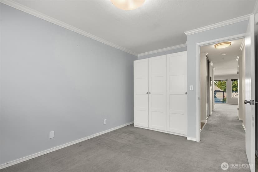 Property photo for 2501 Canterbury Lane E #320, Seattle photo 26
