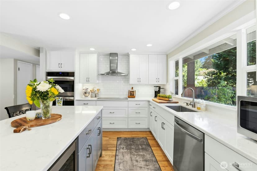 Property photo for 11815 NE 143rd Street, Kirkland photo 11