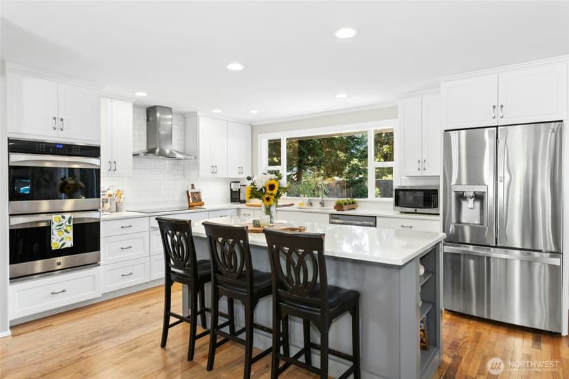 Property photo for 11815 NE 143rd Street, Kirkland photo 9