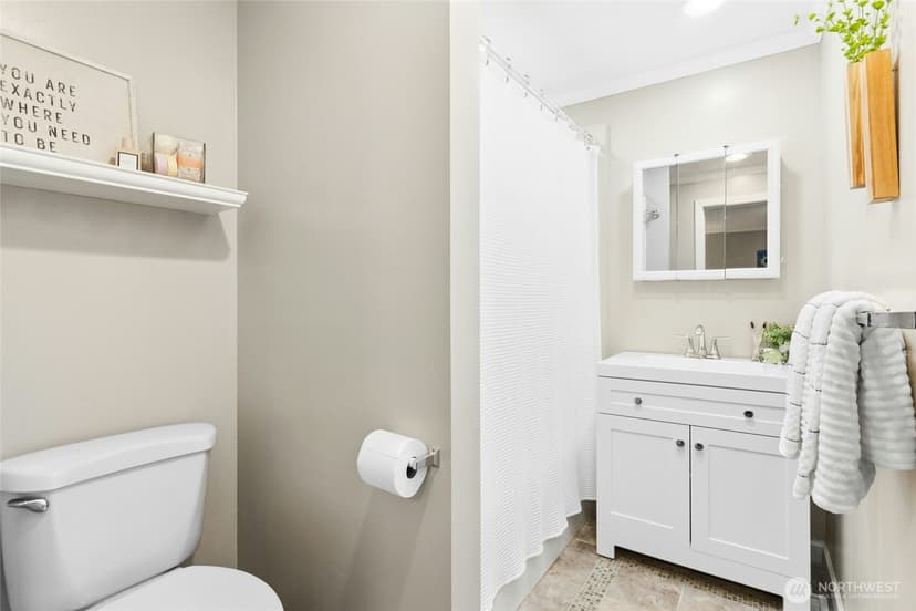 Property photo for 11815 NE 143rd Street, Kirkland photo 17