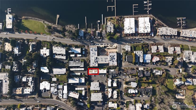 Property photo for 10112 NE 68th Street #4, Kirkland photo 39