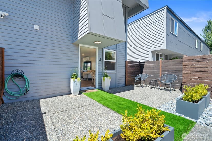 Property photo for 10112 NE 68th Street #4, Kirkland