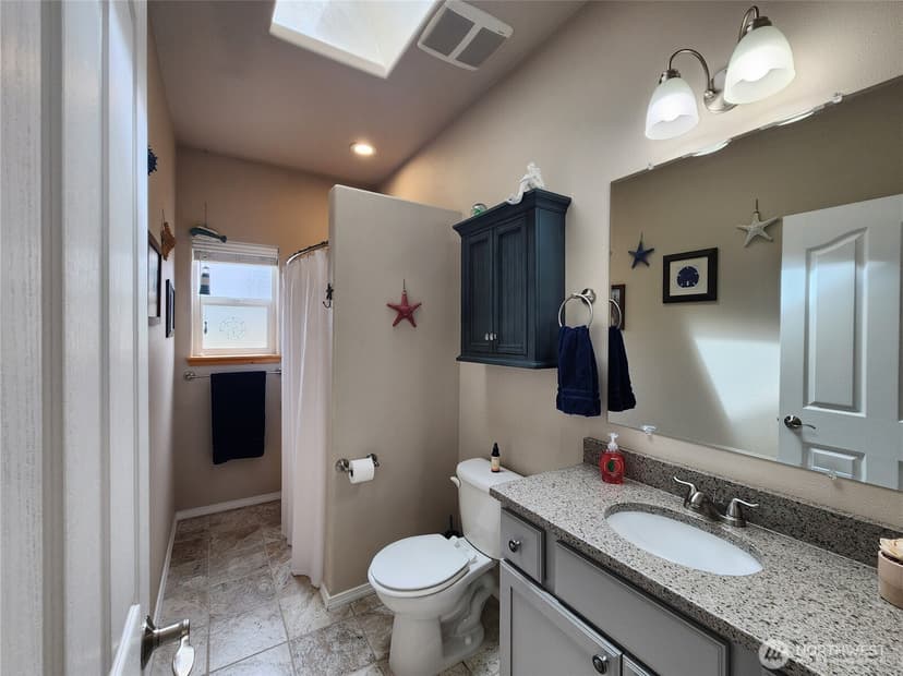 Property photo for 798 Cod Court SW, Ocean Shores photo 16