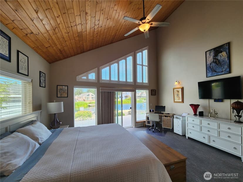 Property photo for 798 Cod Court SW, Ocean Shores photo 10