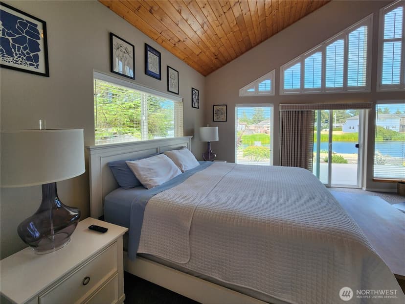 Property photo for 798 Cod Court SW, Ocean Shores photo 9
