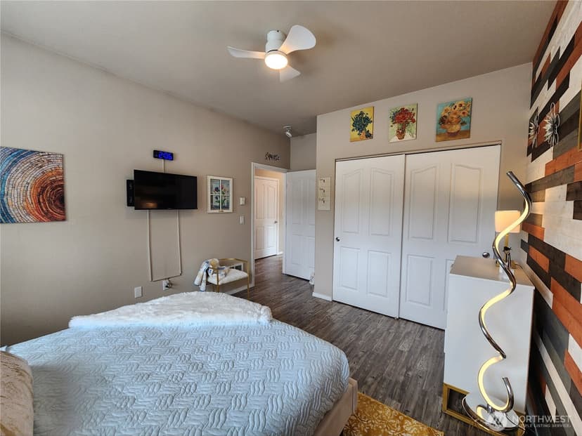 Property photo for 798 Cod Court SW, Ocean Shores photo 18