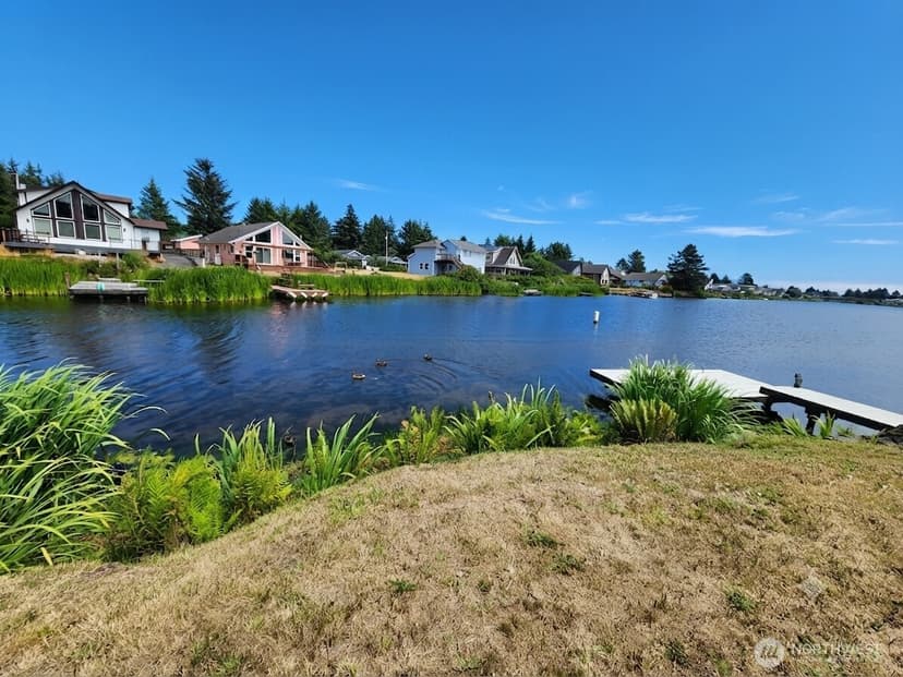 Property photo for 798 Cod Court SW, Ocean Shores photo 25