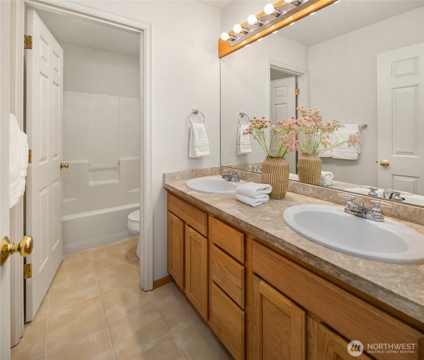 Property photo for 1513 NE Iris Street, Issaquah photo 30