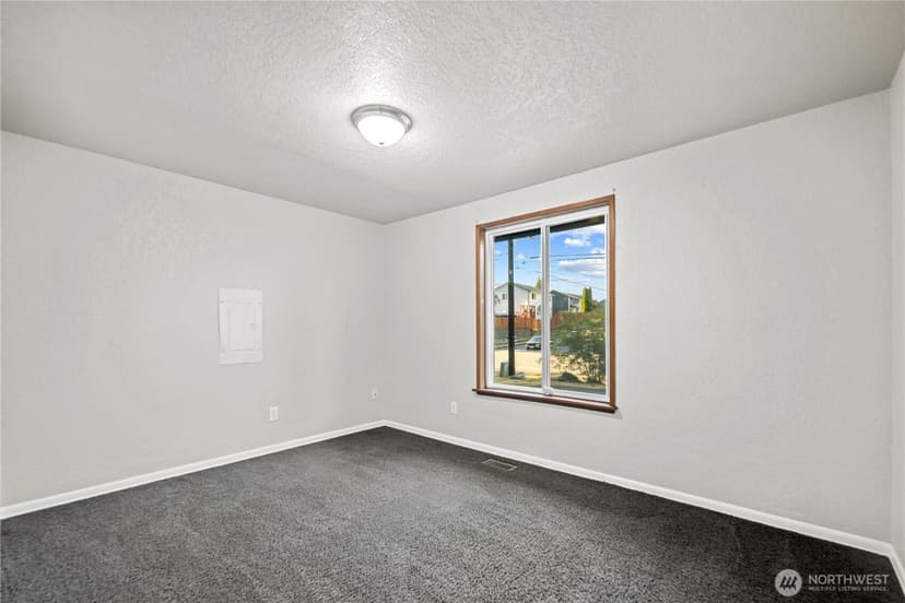 Property photo for 15207 94th Avenue E, Puyallup photo 19