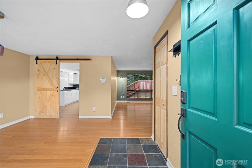 Property photo for 15207 94th Avenue E, Puyallup photo 4