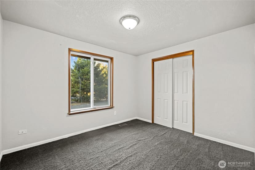 Property photo for 15207 94th Avenue E, Puyallup photo 21