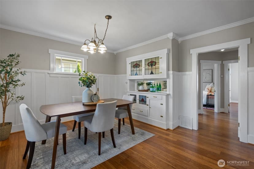 Property photo for 347 NW 74th Street, Seattle photo 9