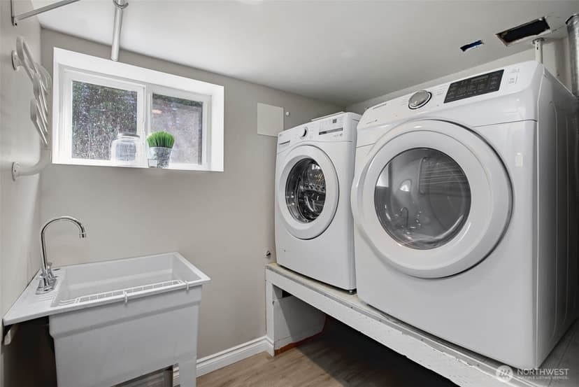 Property photo for 347 NW 74th Street, Seattle photo 29
