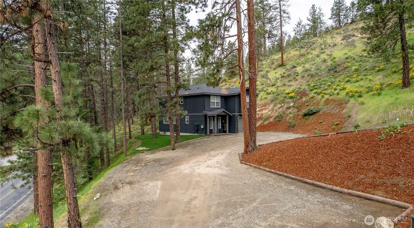 Property photo for 10010 Eagle Creek Road, Leavenworth photo 32