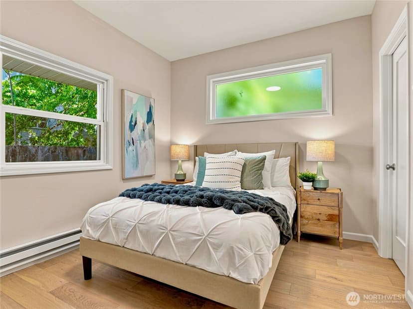 Property photo for 6542 Greenwood Avenue N, Seattle photo 20