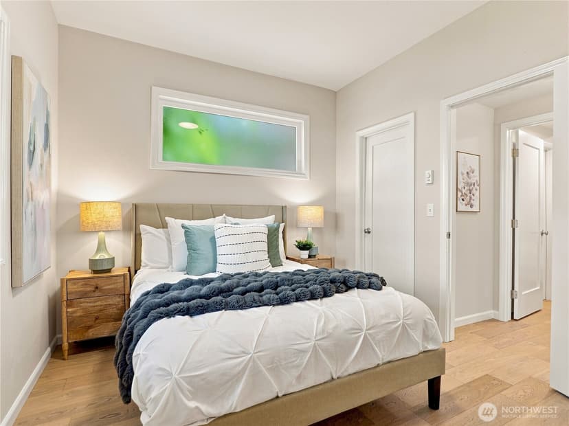 Property photo for 6542 Greenwood Avenue N, Seattle photo 21