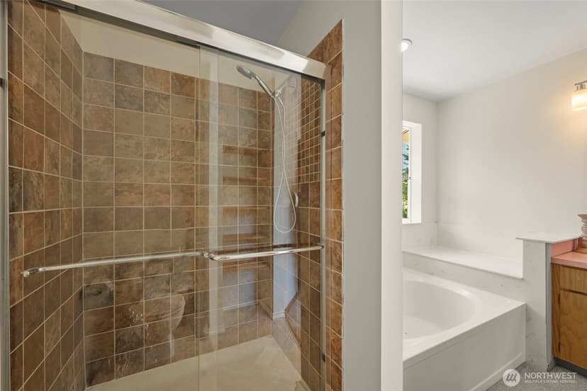 Property photo for 13618 55th Drive SE, Everett photo 25
