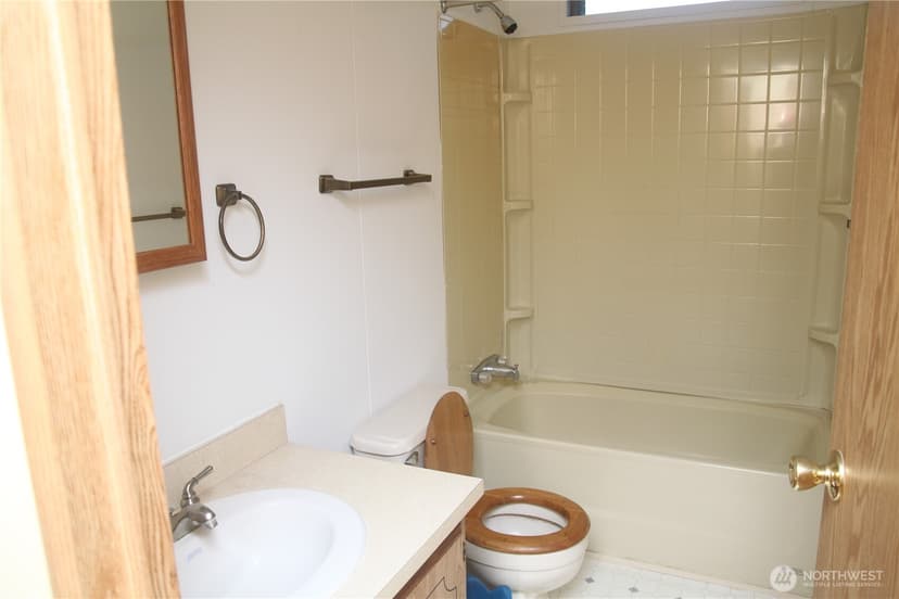 Property photo for 102 Sereno Circle Drive, Bremerton photo 15