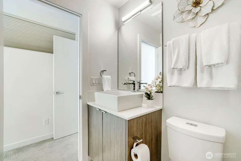 Property photo for 10413 Alderbrook Place NW, Seattle photo 19