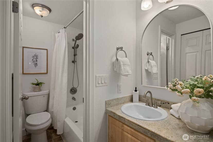 Property photo for 11110 NE 125th Lane #H229, Kirkland photo 15