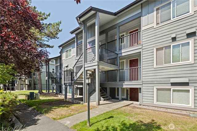 Property photo for 11110 NE 125th Lane #H229, Kirkland photo 3