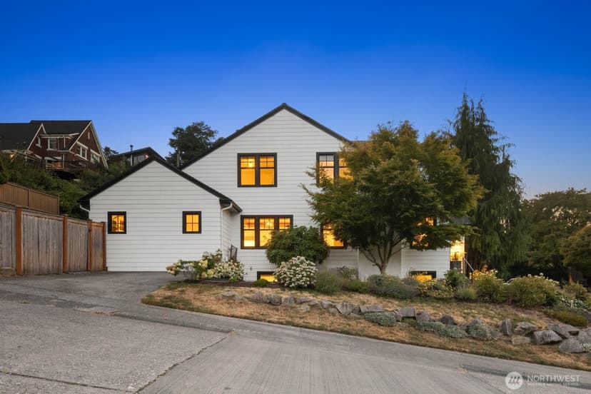 Property photo for 803 W Etruria Street, Seattle photo 33