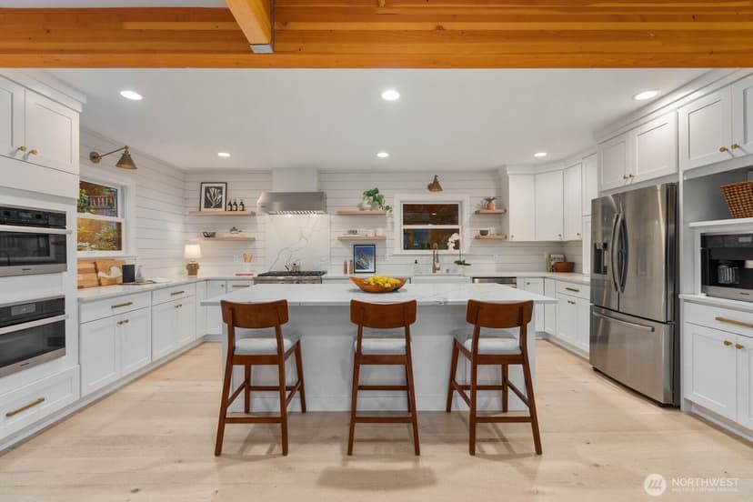 Property photo for 803 W Etruria Street, Seattle photo 10