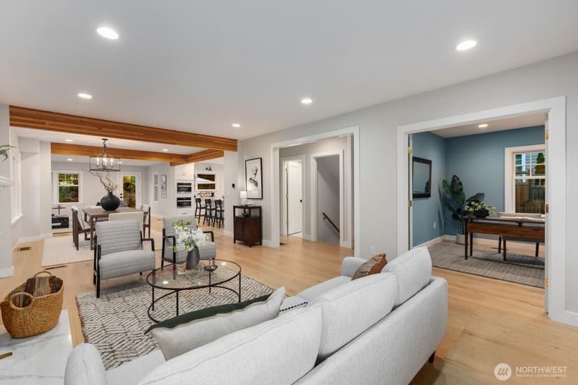 Property photo for 803 W Etruria Street, Seattle photo 6
