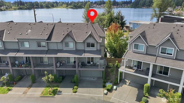 Property photo for 11220 19th Drive SE, Everett photo 2