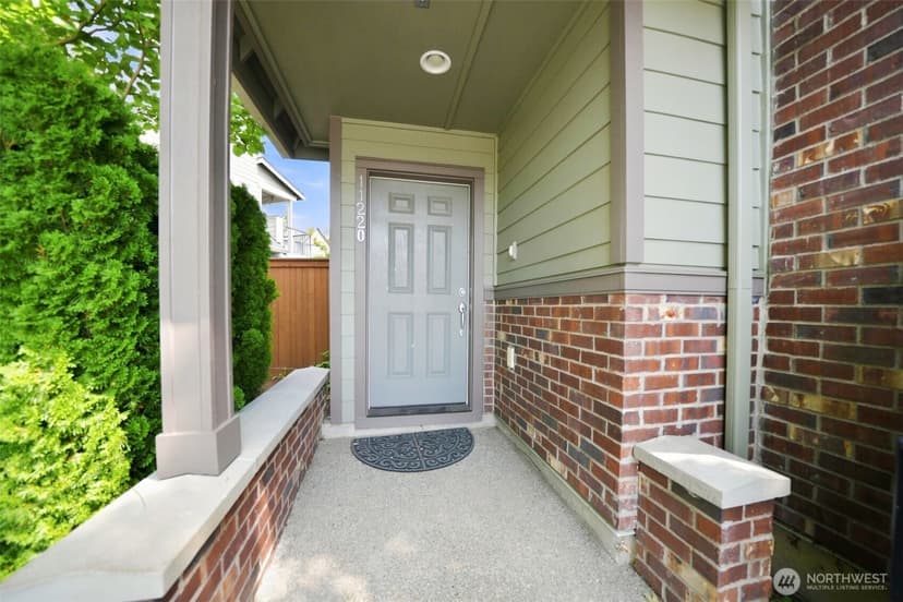 Property photo for 11220 19th Drive SE, Everett photo 3