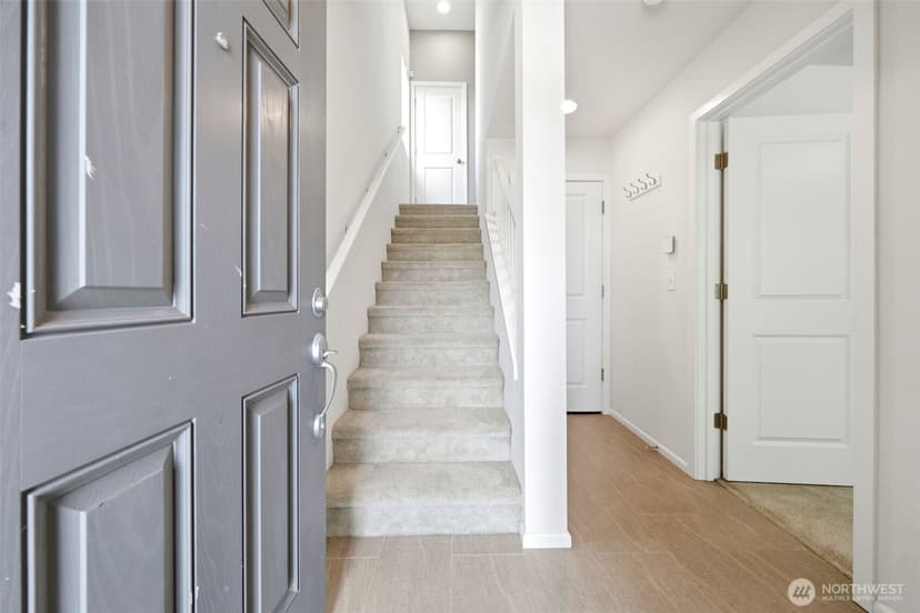 Property photo for 11220 19th Drive SE, Everett photo 4