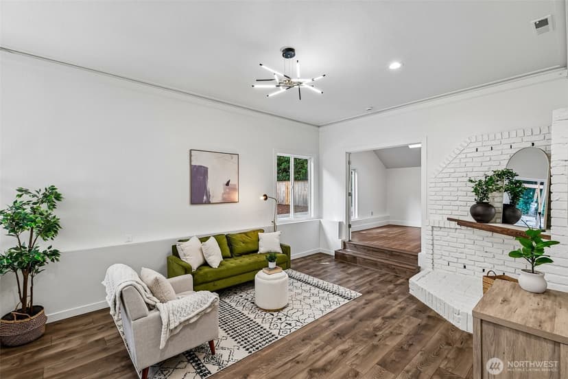 Property photo for 5231 NE 193rd Place, Lake Forest Park photo 10