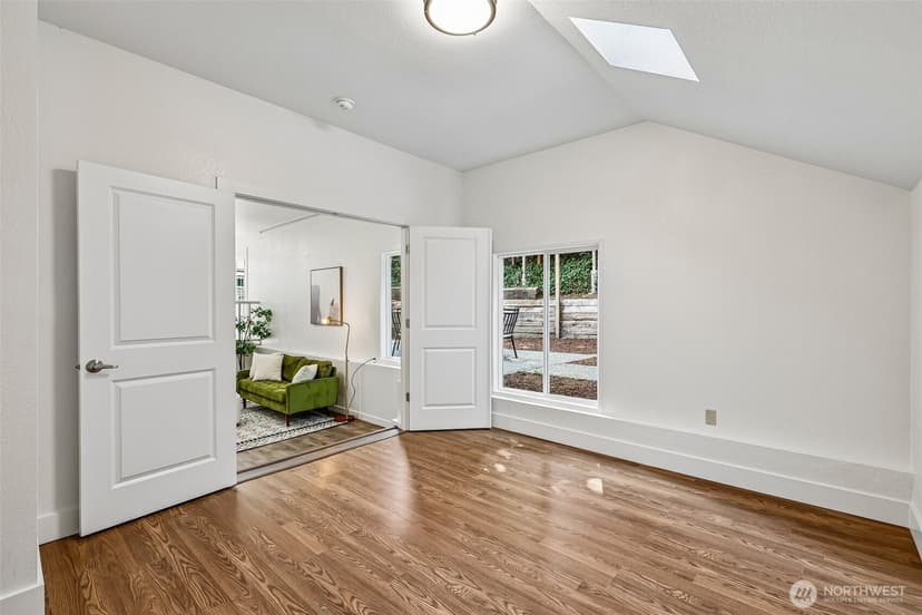 Property photo for 5231 NE 193rd Place, Lake Forest Park photo 12
