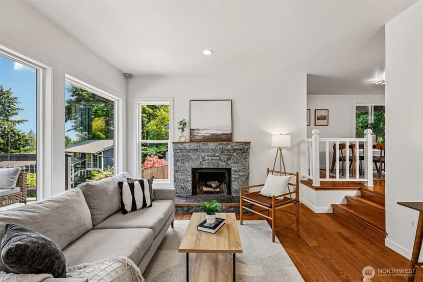 Property photo for 5231 NE 193rd Place, Lake Forest Park photo 4