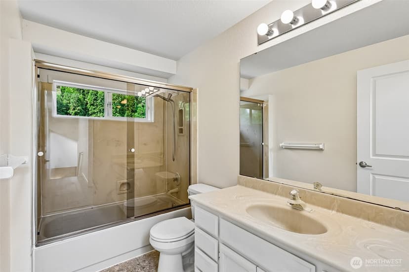 Property photo for 5231 NE 193rd Place, Lake Forest Park photo 18