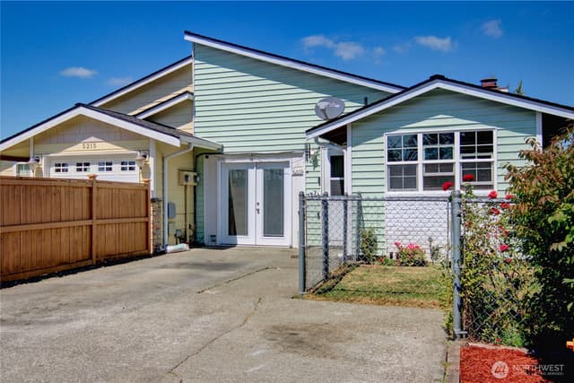 Property photo for 5219 101st Place NE, Marysville