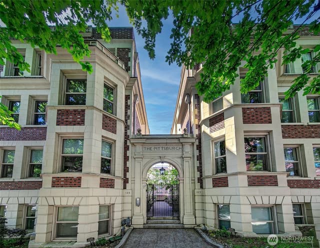 Property photo for 125 Warren Avenue N #J, Seattle photo 2